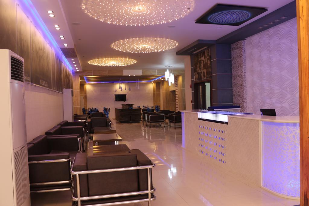 Icon Hotel North Edsa Кесон-Сіті Екстер'єр фото