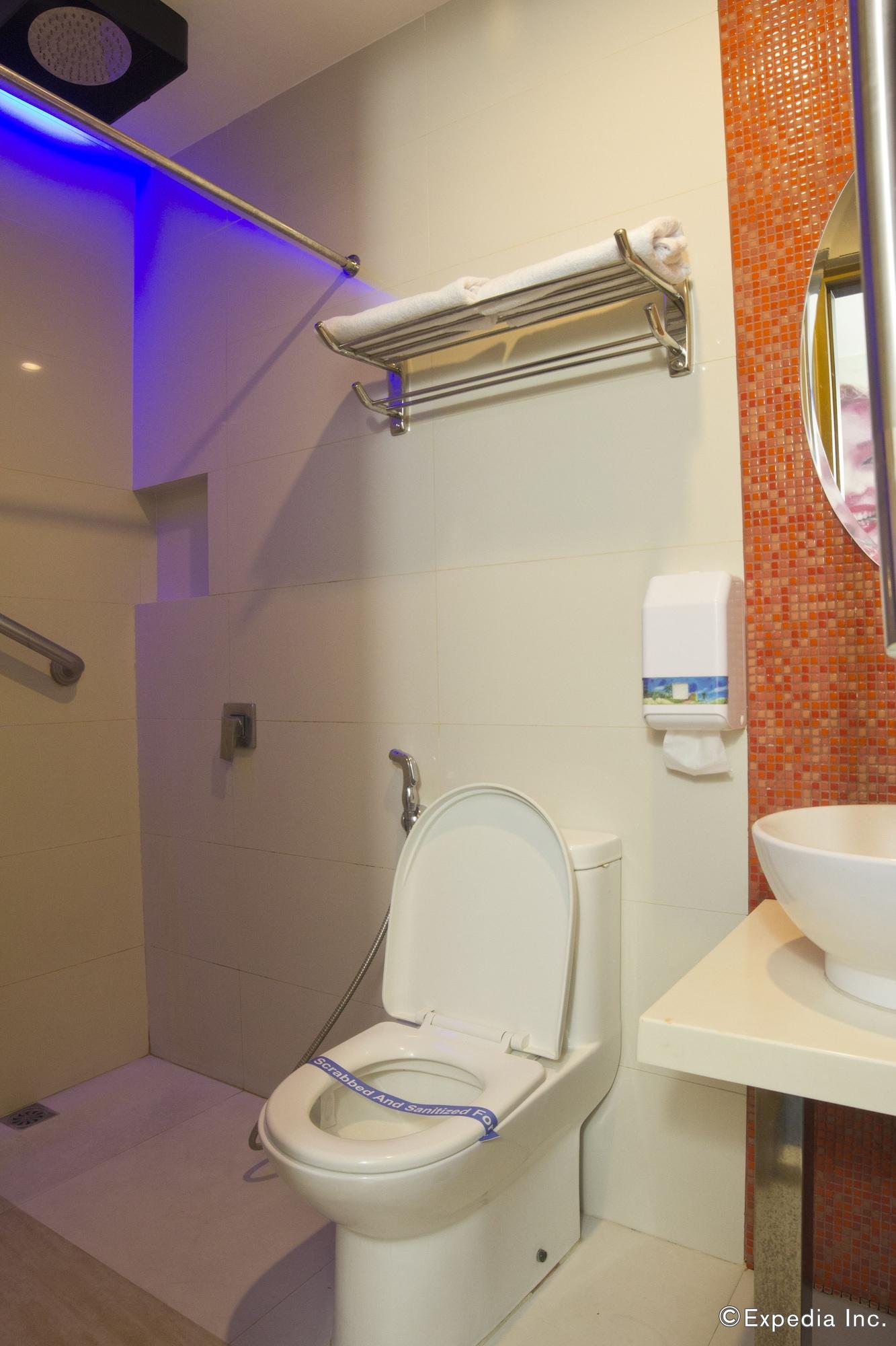 Icon Hotel North Edsa Кесон-Сіті Екстер'єр фото