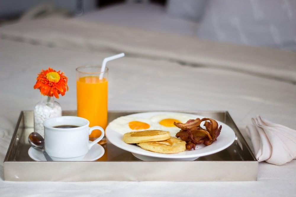 Icon Hotel North Edsa Кесон-Сіті Екстер'єр фото